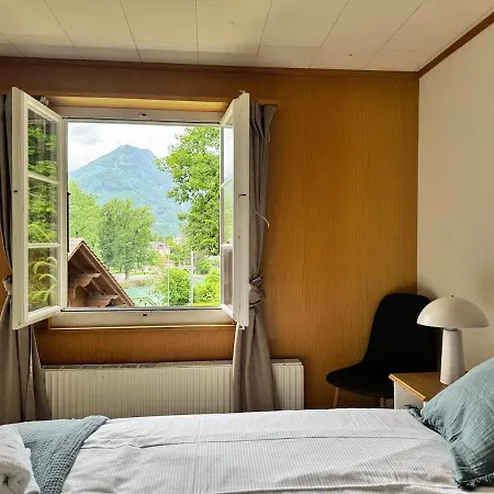 River 3 -kissed Retreat With Iconic Jungfraujoch View * 인터라켄