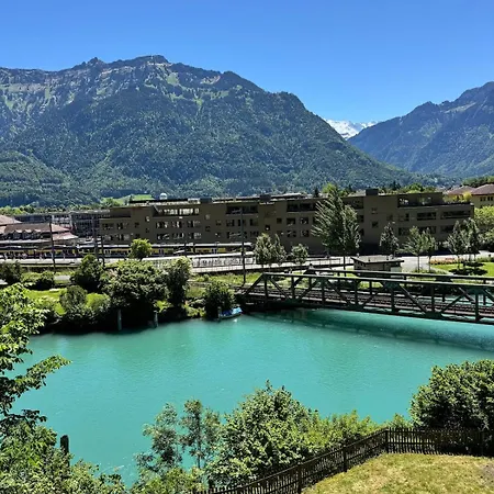 River 3 -kissed Retreat With Iconic Jungfraujoch View 아파트